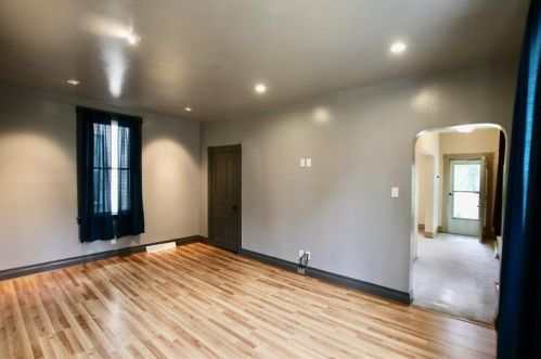 4 Parkview St, Pittsburgh, PA 15205-4517