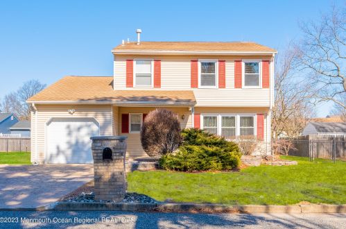 53 Albert Cucci Dr, Bricktown, NJ 08724-7762