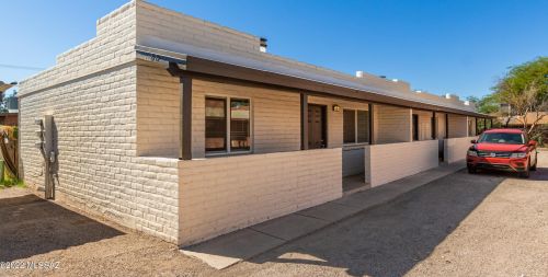 2515 Geronimo Ave, Tucson, AZ 85705-4790