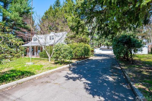 4 Patrick St, East Brunswick NJ  08816-2431 exterior