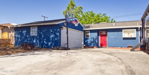 2140 Magnolia St, Simi Valley, CA 93065-2633