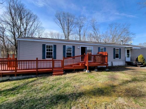 45 Nashua St, Norwich, CT 06360-9782