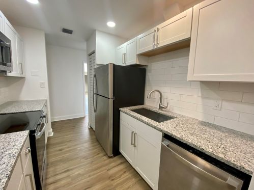 10304 Oliver Ln, West Palm Beach, FL 33411-3003