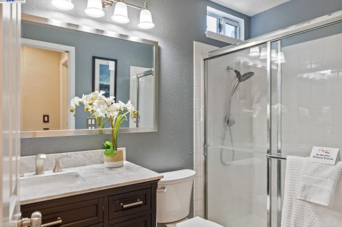 736 Clifton Way, Vacaville CA  95688-8547 exterior