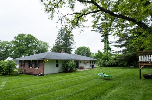 2 Frary Ct, Mount Vernon, OH 43050-2808