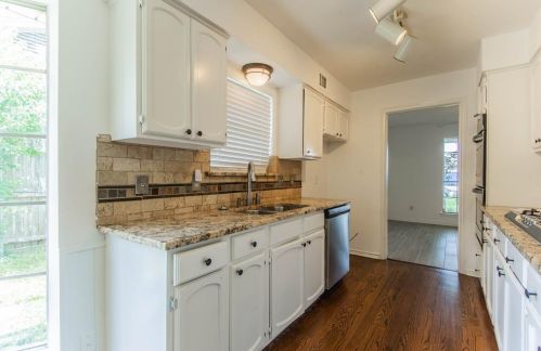 1309 Melrose Dr, Richardson TX  75080-3739 exterior