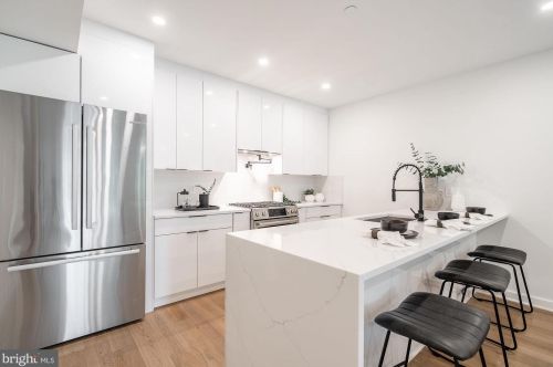 136 Q St, Washington, DC 20024-3417