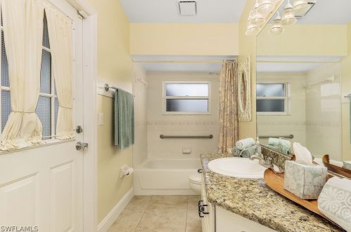 2713 52 St, Cape Coral FL  33914-6517 exterior