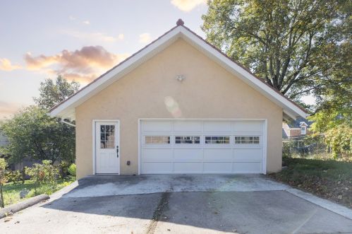487 Main St, Somerset, PA 15501-2106