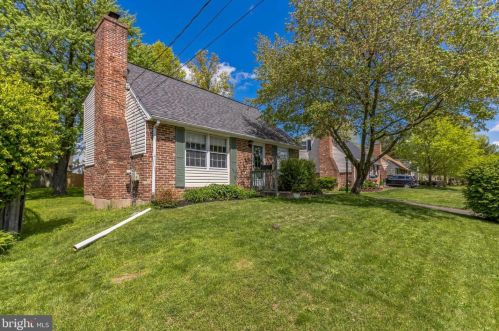 518 Spruce St, Lansdale, PA 19446-3943
