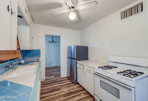 3800 7 St, Phoenix AZ 85034-4004 exterior