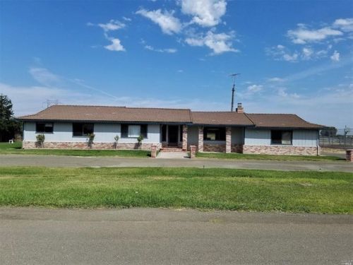 5260 Maple Rd, Vacaville, CA 95687-9470