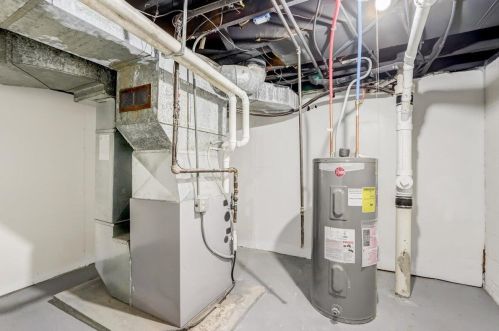 2339 60th St, Milwaukee WI  53219-2129 exterior