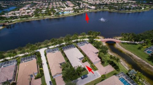 8015 Valentina Ct, Naples, FL 34114-2692