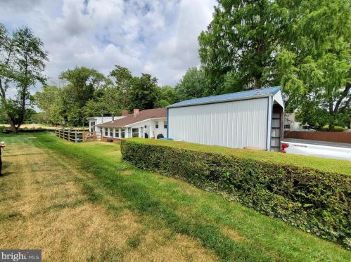 102 Layton Ave, Camden-Wy, DE 19934-1128
