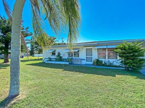 802 Coolidge Ave, Lehigh Acres, FL 33936-6108