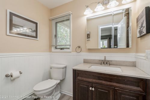 222 Swan Rd, Bricktown NJ  08723-6666 exterior