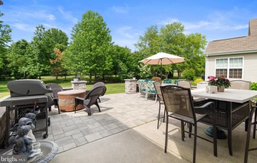 23 Brighton Pl, Swedesboro NJ  08085-5060 exterior