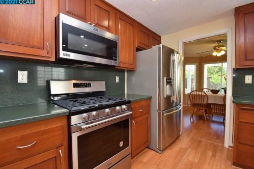 984 Springview Cir, San Ramon CA  94583-4721 exterior