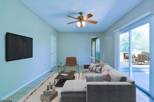 6 Sandra Rd, East Amwell Township NJ  08551-1009 exterior