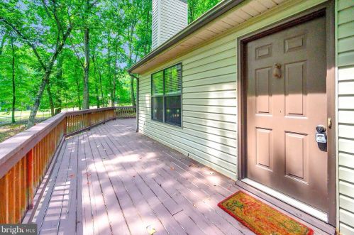 519 Birdie Rd, Locust Grove, VA 22508-5401