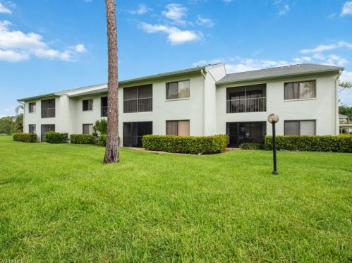 2998 Kings Lake Blvd, Naples FL  34112-3626 exterior