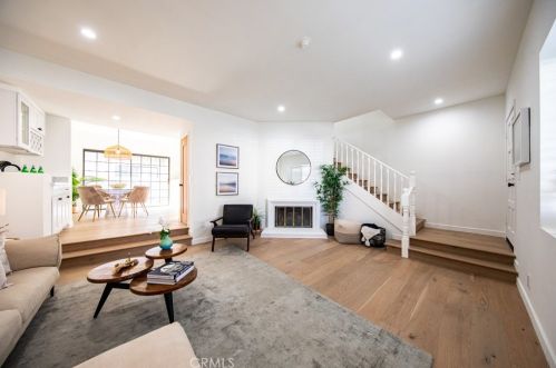 406 Avenue G, Redondo Beach, CA 90277-5942