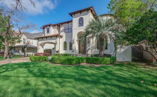 4602 Holt St, Bellaire, TX 77401-5809