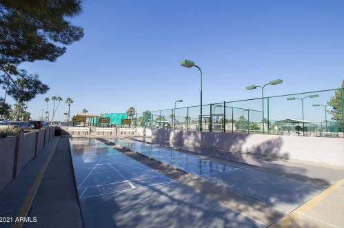 1569 Torrey Pines Ln, Chandler AZ  85249-8523 exterior