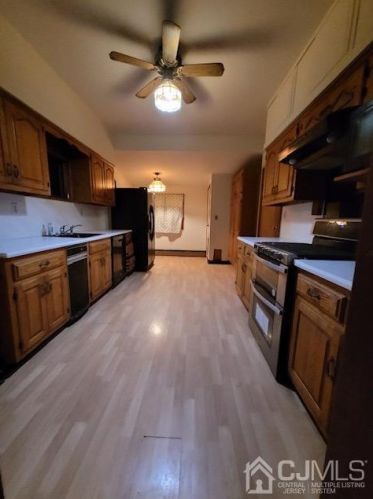 182 Decker Pl, Woodbridge, NJ 07095-2202