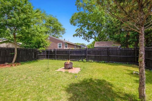61 Church Ave, Warwick RI  02889-3377 exterior
