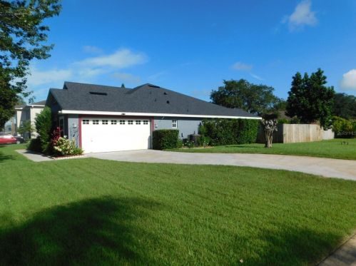 1410 Broken Pine Rd, Deltona, FL 32725-9402