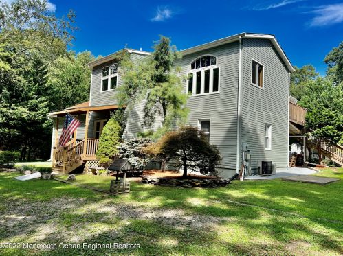 416 Brickyard Rd, East Freehold, NJ 07728-8414