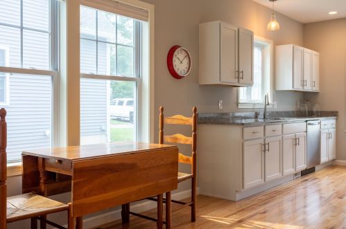 51 Picnic Rock Dr, Dover NH  03820-4709 exterior