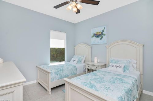 14487 Manchester Dr, Naples FL  34114-8630 exterior