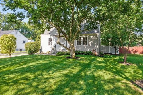 10929 Chester Rd, Cincinnati, OH 45246-4709