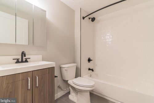 1514 26 St, Philadelphia PA 19146-4403 exterior