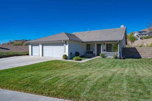 29443 Mammoth Ln, Santa Clarita, CA 91387-6218