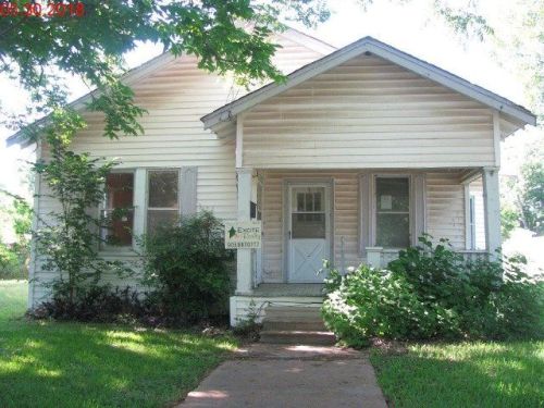 106 6th St, Kerens, TX 75144-3431