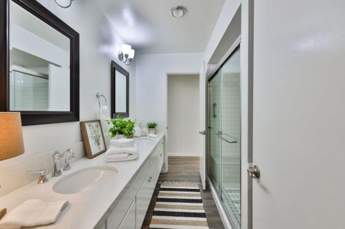 16670 Bernardo Oaks Dr, San Diego CA  92128-2837 exterior