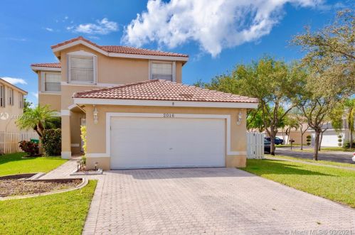 2016 159th Ave, Hollywood, FL 33027-4209