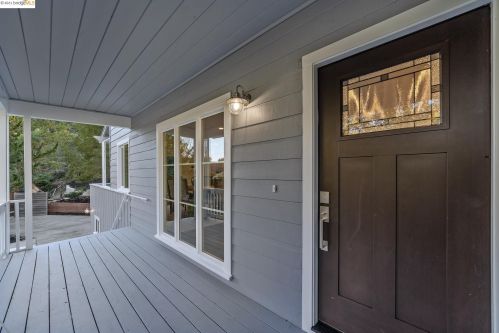 28 Camino Encinas, Orinda CA  94563-3335 exterior