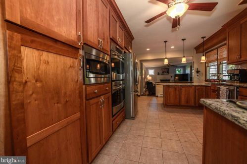 139 Maple Leaf Ln, Pottstown PA 19464-1563 exterior