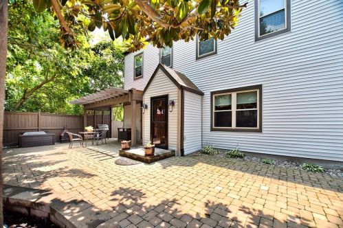 515 7th St, Covington, KY 41011-1215