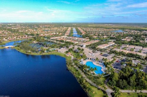 15351 Scrub Jay Ln, Bonita Springs FL  34135-8536 exterior