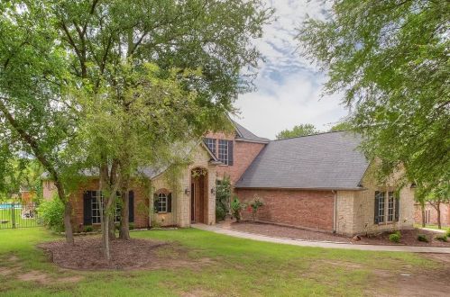 4412 La Cantera Ct, Fort Worth, TX 76108-8350