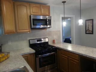617 Washington St, Berwick, PA 18603-2819