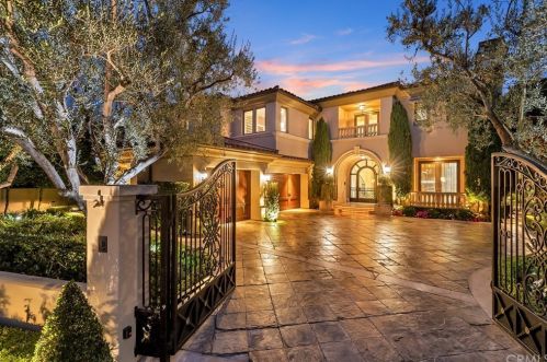 4 Shoreline, Newport Beach, CA 92657-2002