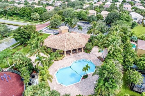 16392 29th St, Hollywood FL  33027-5221 exterior