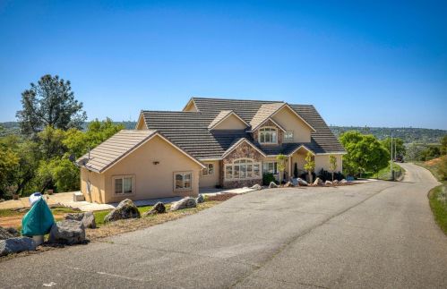 951 Crystal Oak Pl, Newcastle CA  95658-9405 exterior